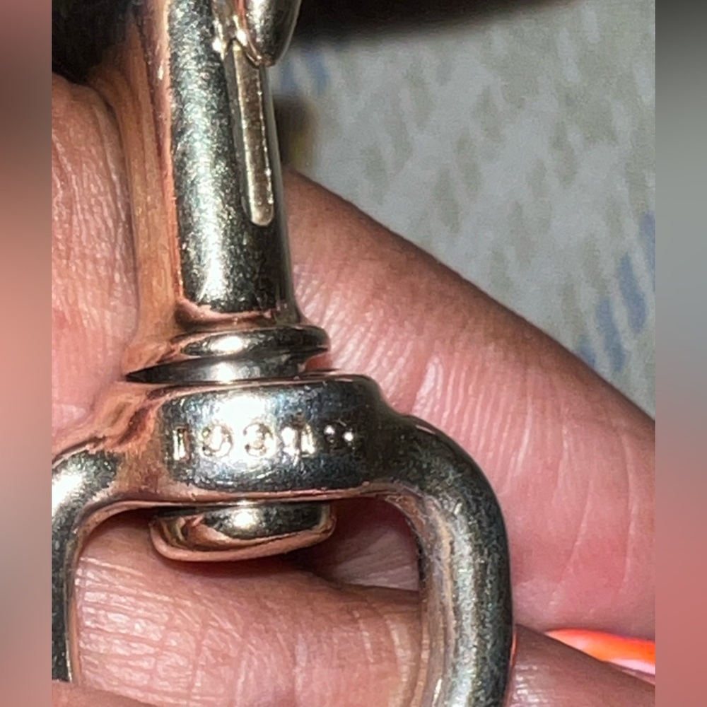 Gucci Monogram Dog Keychain - Picture 5 of 5
